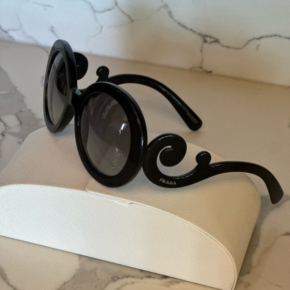 Authentic Prada Baroque 27NS Sunglasses - Black/Grey Gradient New, never worn! - Picture 2 of 12